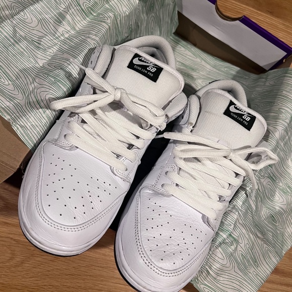 Nike SB Dunk Low 11.5 - Picture 2 of 5